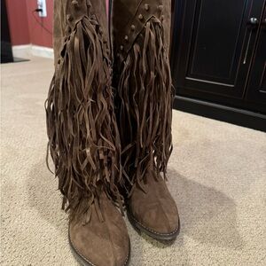 Women’s Suede Fringe Boots Sz. 9